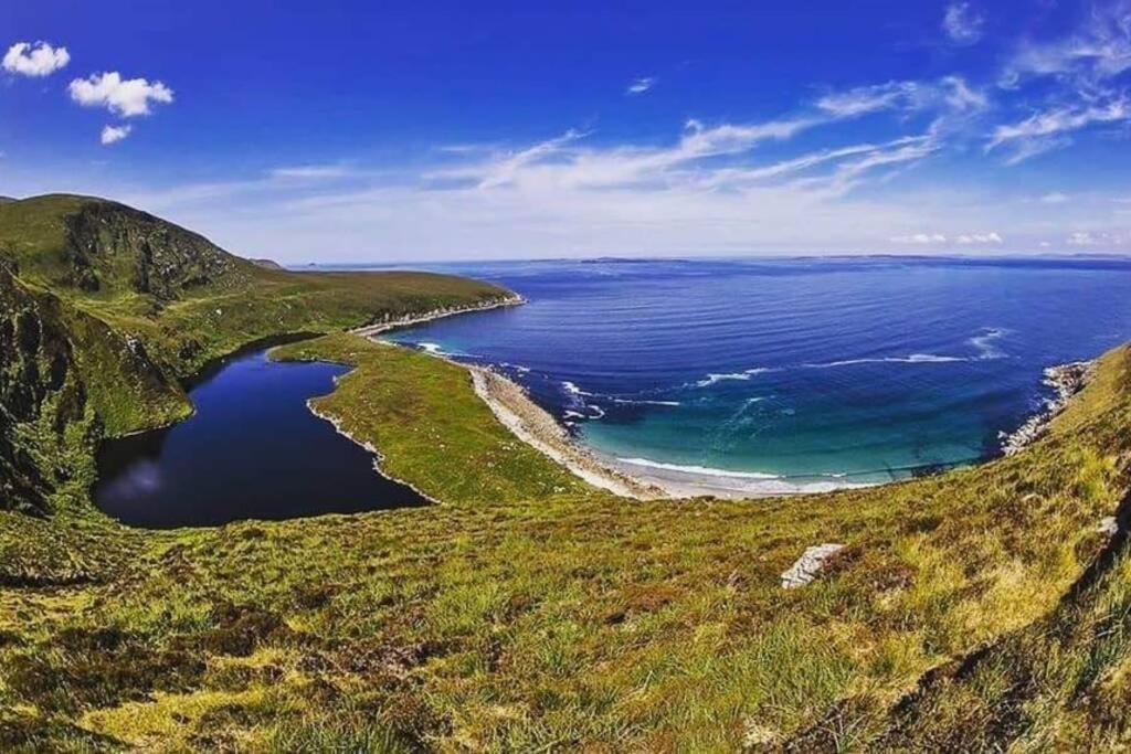 Barr An Uisce Villa Achill Sound Exterior photo